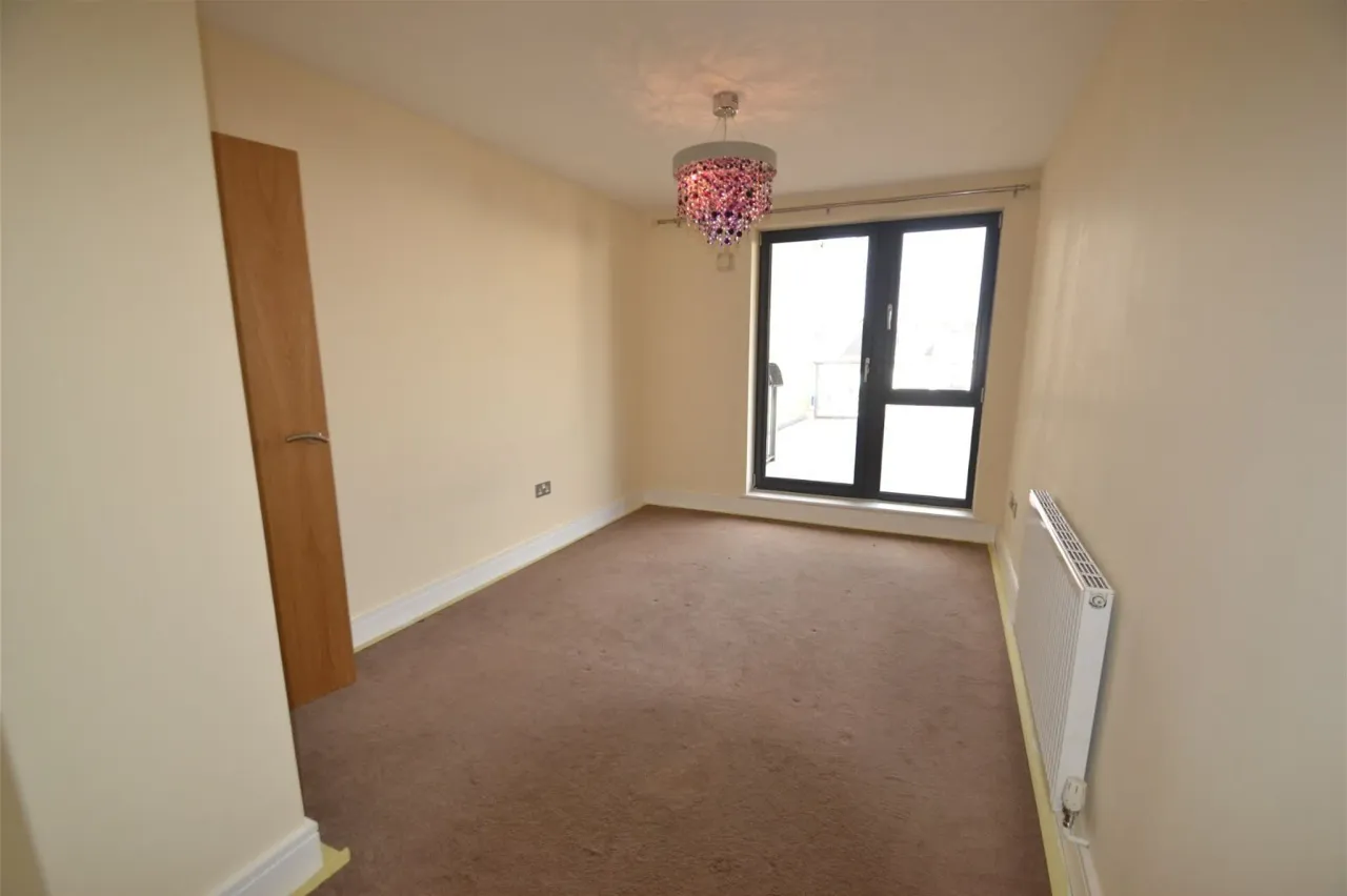 Hepworth Way, Walton-on-thames, KT12 1DP, photo 6