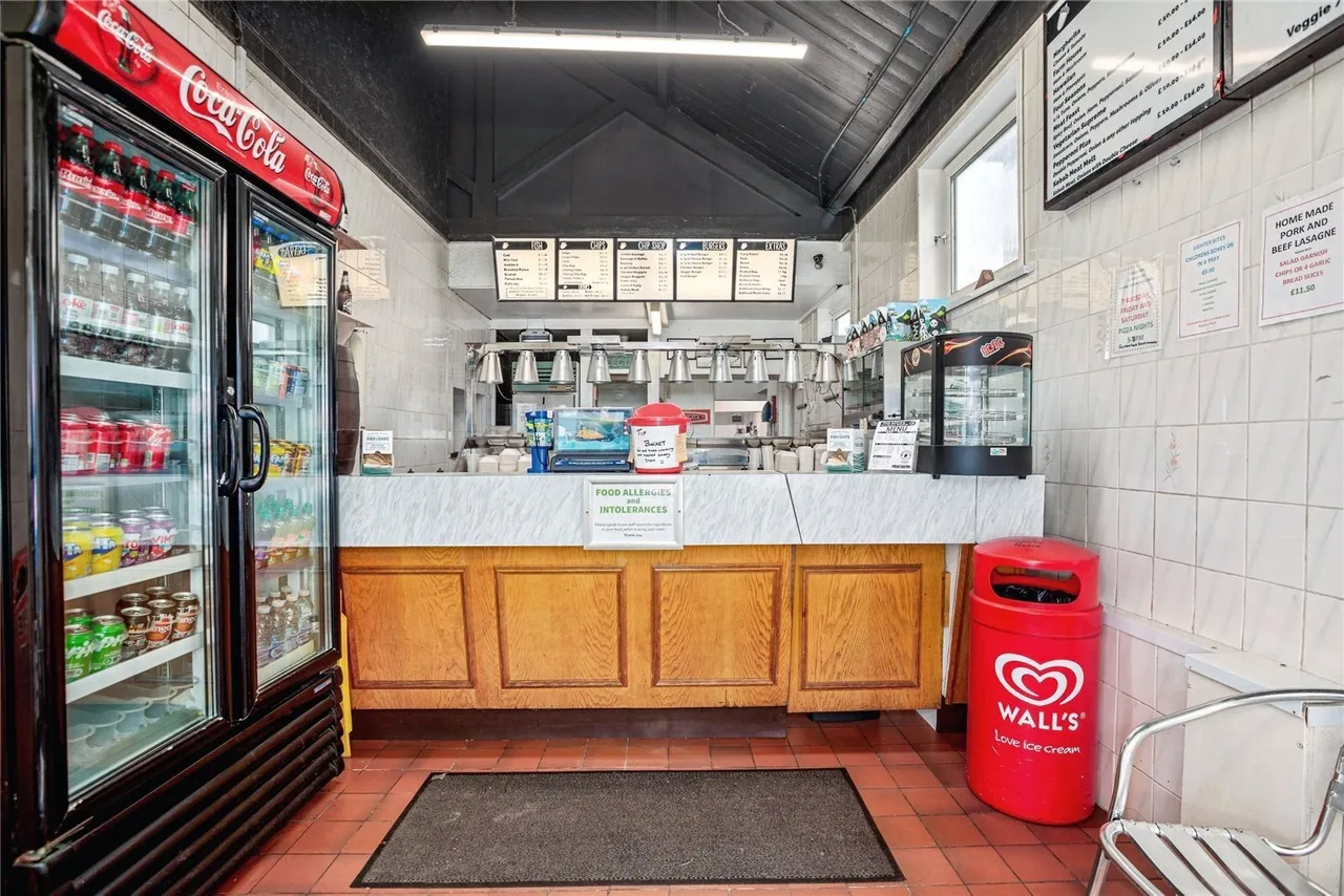 High Street, Borth, SY24, photo 4