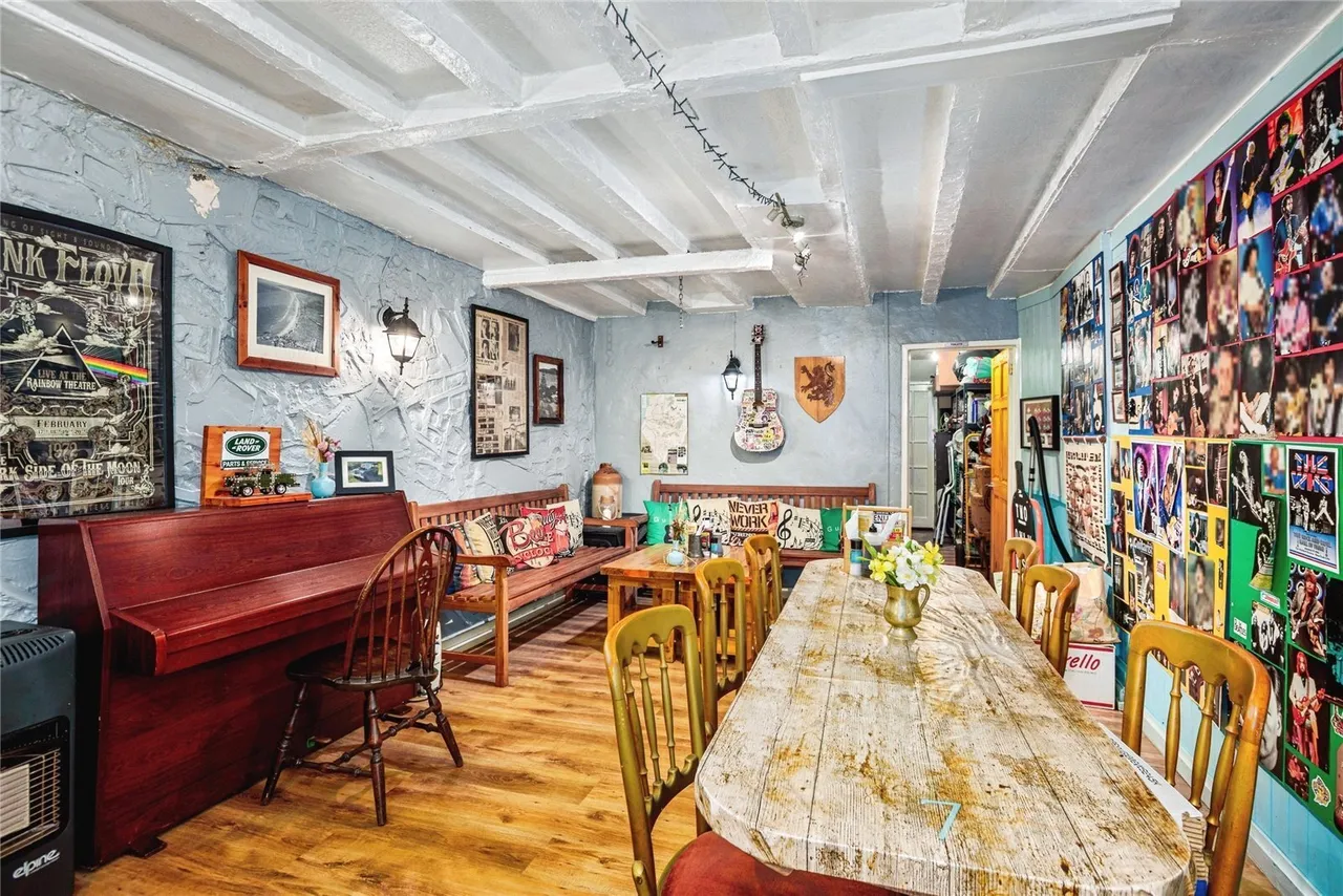 High Street, Borth, SY24, photo 11