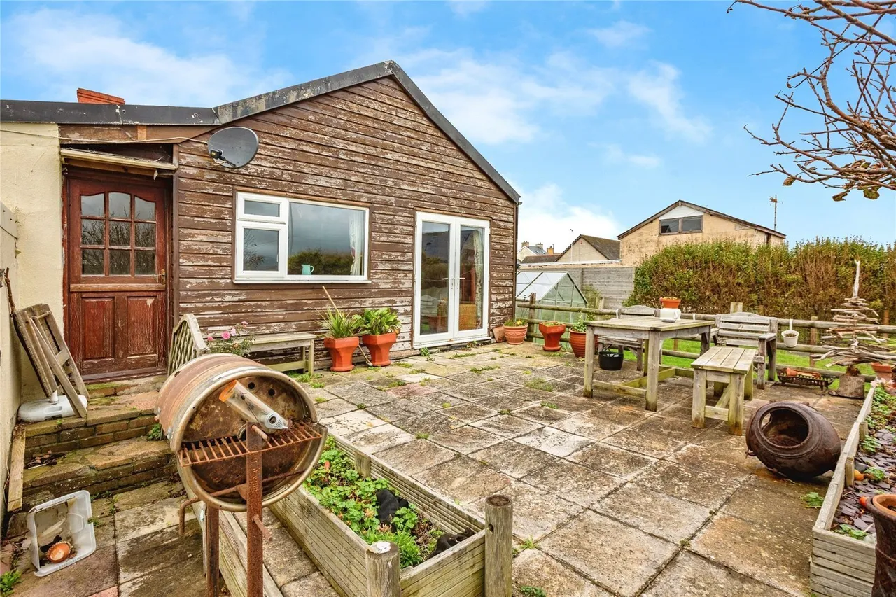 High Street, Borth, SY24, photo 18