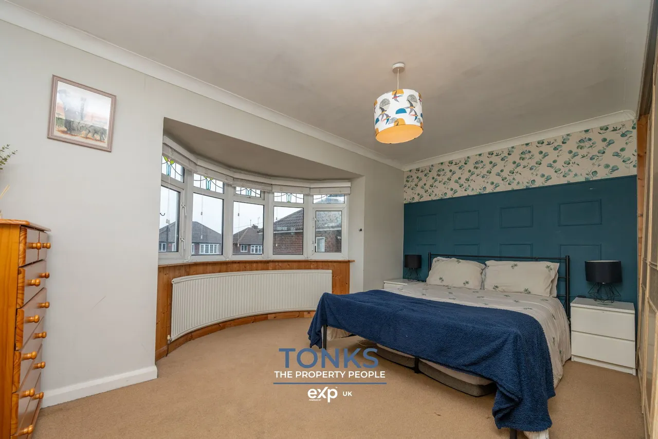 Woodfield Avenue, Oldbury, B69, photo 8