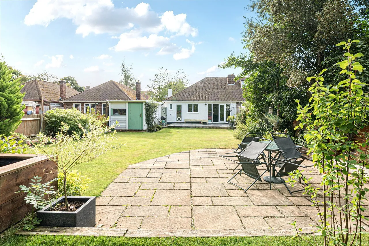 3 bed house for sale — Gillmans Road, Orpington, BR5