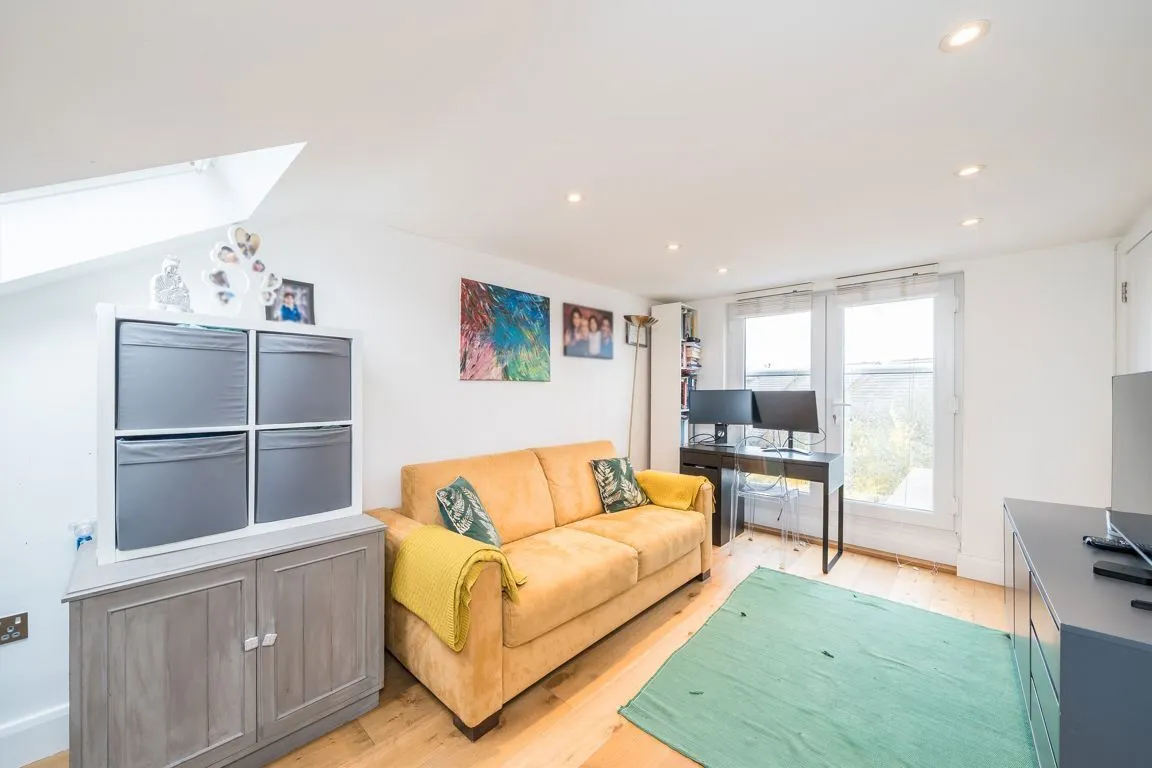 Eastbourne Road, TW8, photo 9