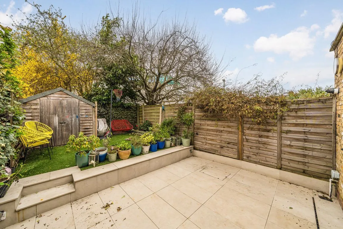 Eastbourne Road, TW8, photo 11