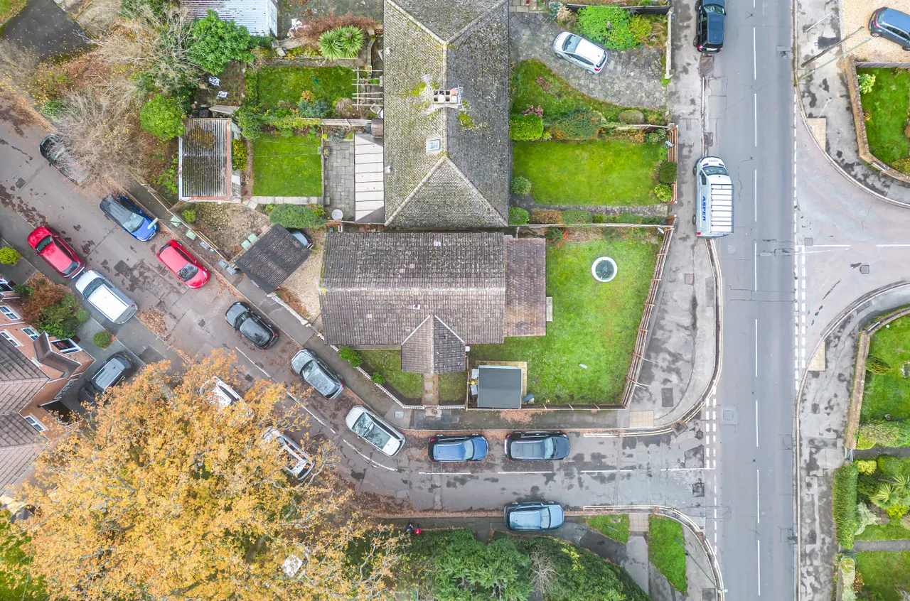 Catena Rise, Lightwater, Surrey, GU18 5RD, photo 15