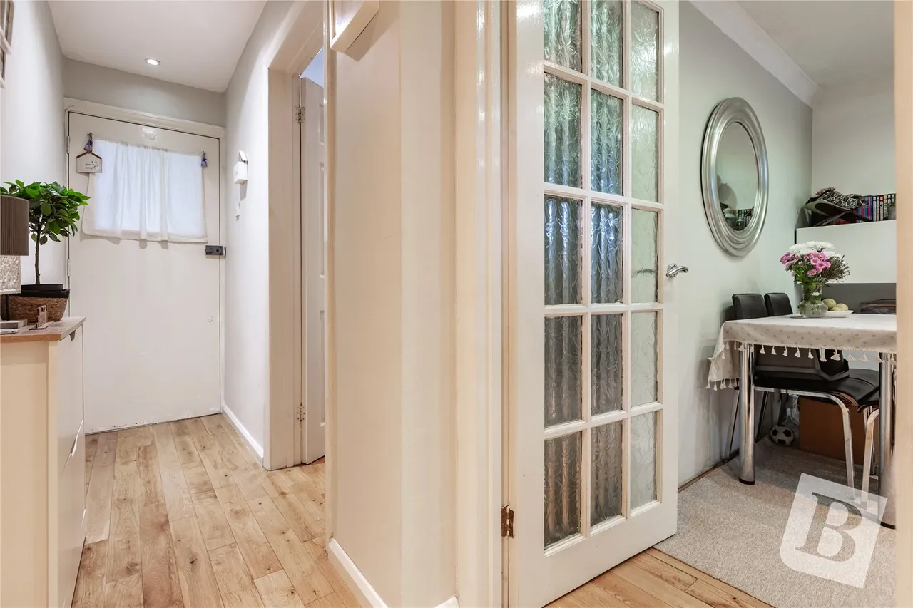 Ballards Road, Dagenham, RM10, photo 14