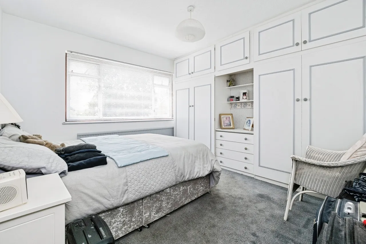 Copthorne Gardens, Hornchurch, RM11, photo 10