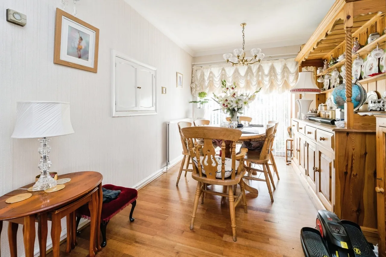 Copthorne Gardens, Hornchurch, RM11, photo 8