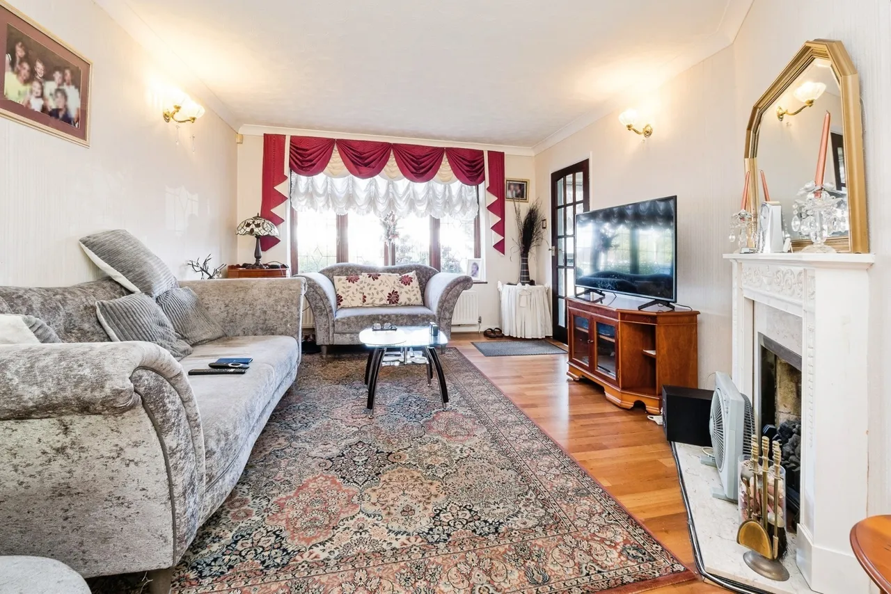 Copthorne Gardens, Hornchurch, RM11, photo 14