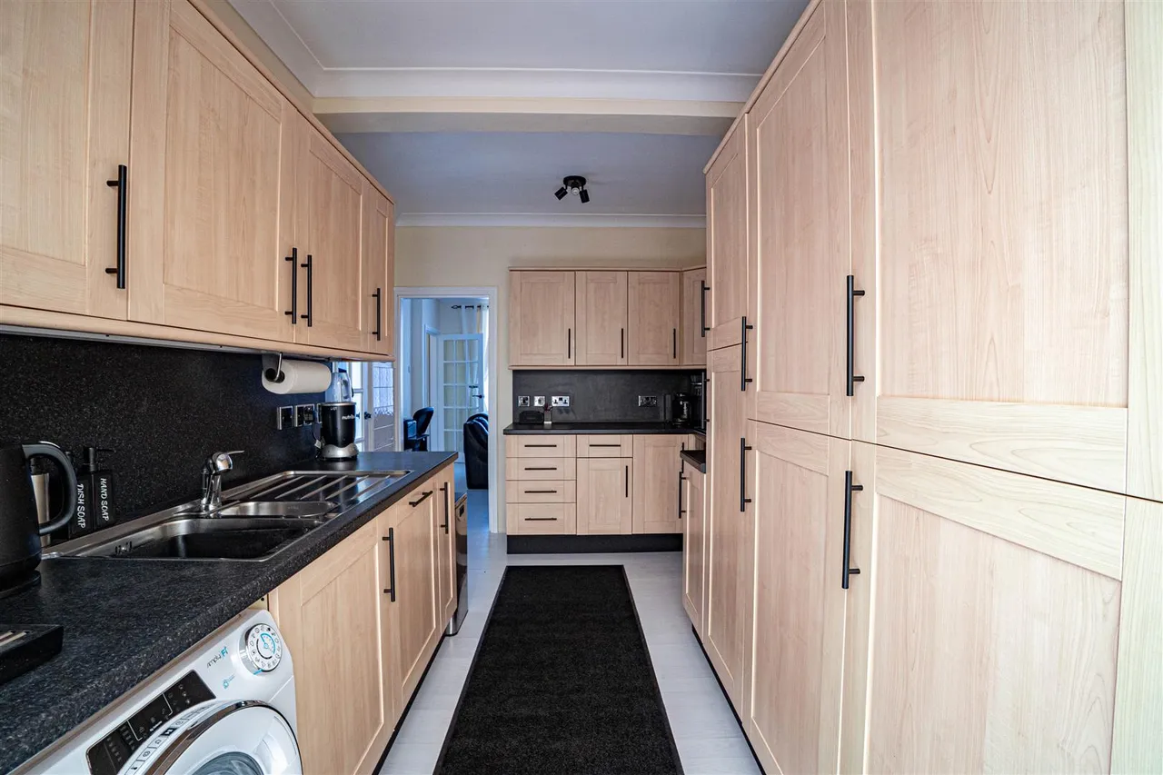 Valleyside Road, Hastings, photo 14