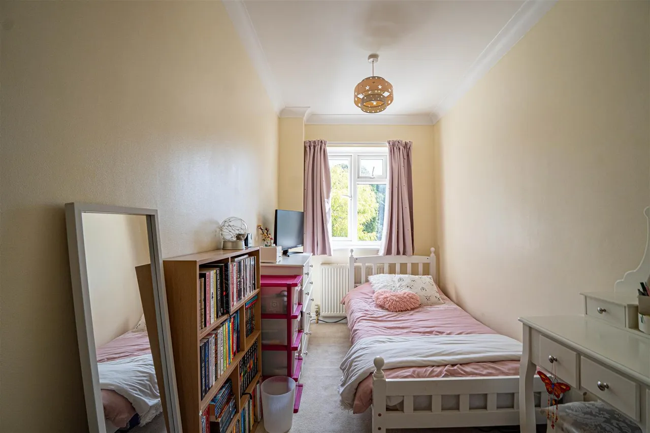 Valleyside Road, Hastings, photo 10