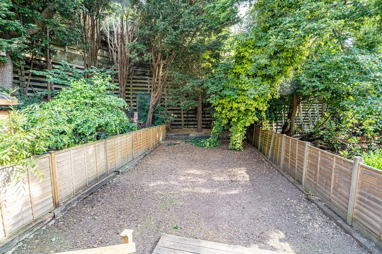 Valleyside Road, Hastings, photo 3