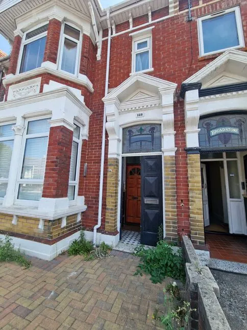 London Road, Portsmouth, Hampshire, PO2, photo 5