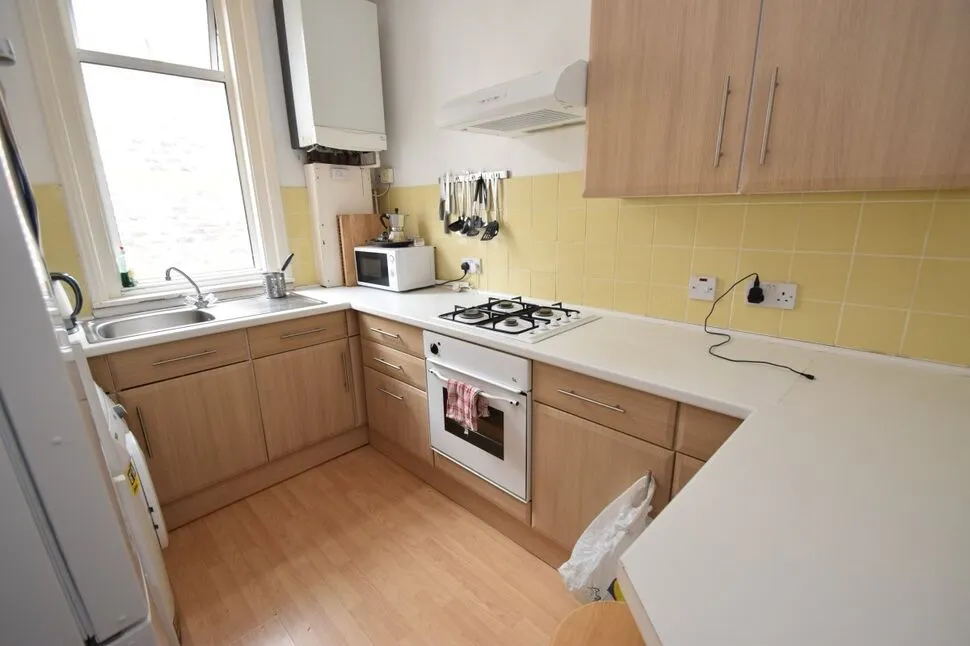 London Road, Portsmouth, Hampshire, PO2, photo 3