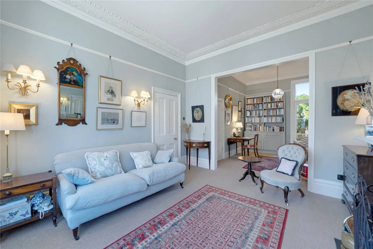 Sugden Road, London, SW11, photo 4
