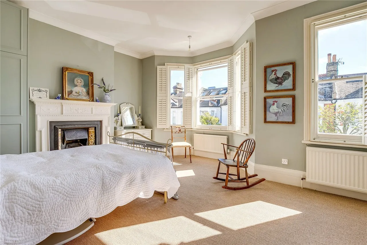 Sugden Road, London, SW11, photo 6