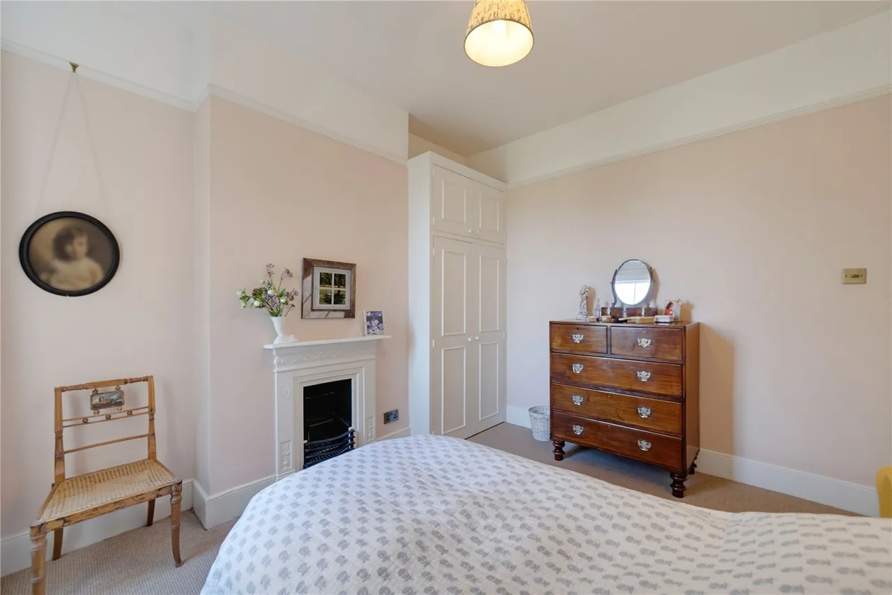 Sugden Road, London, SW11, photo 8