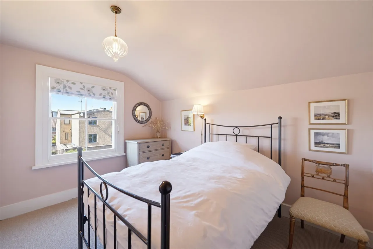Sugden Road, London, SW11, photo 7