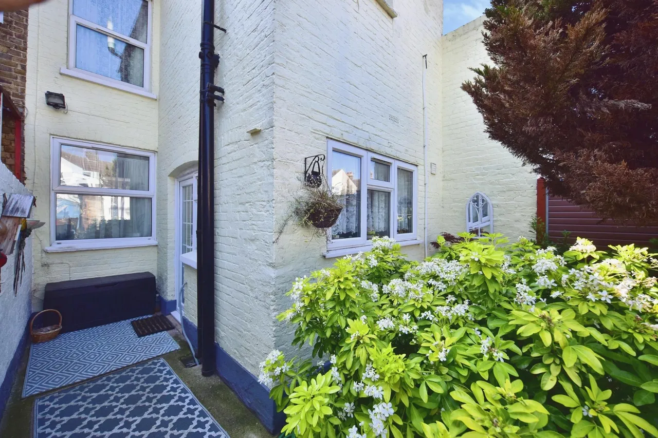 Wellesley Road, Sheerness, ME12, photo 17