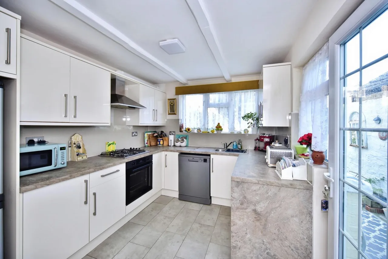 Wellesley Road, Sheerness, ME12, photo 3