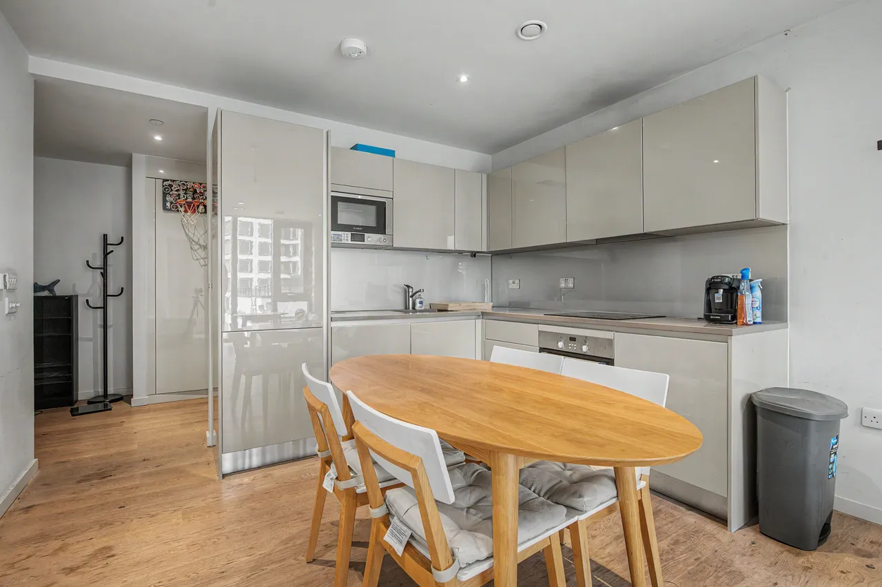 Apartment 401, One The Elephant, 1 St Gabriel Walk, photo 3
