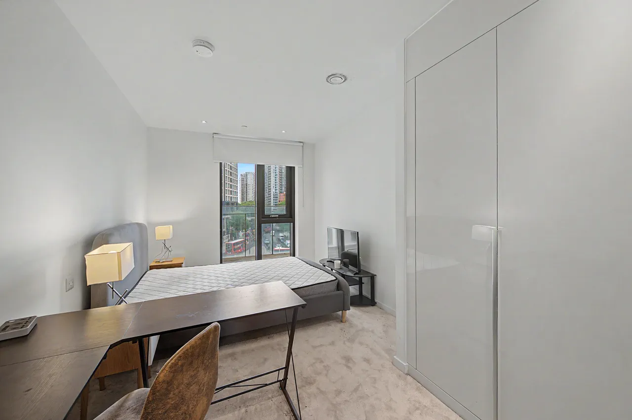 Apartment 401, One The Elephant, 1 St Gabriel Walk, photo 5