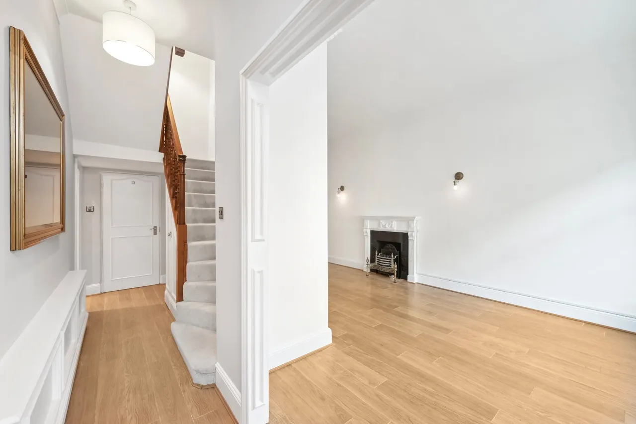Princes Gate Mews, London, SW7 2PR, photo 3