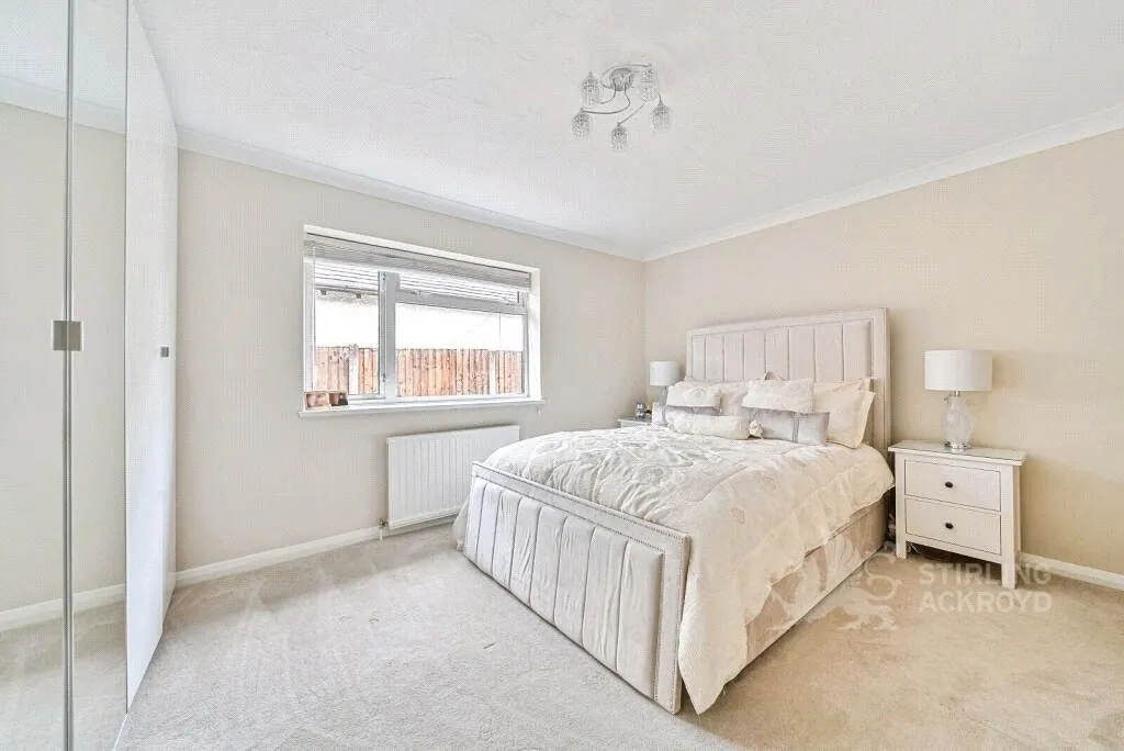 Green Lane, Chertsey, KT16, photo 4