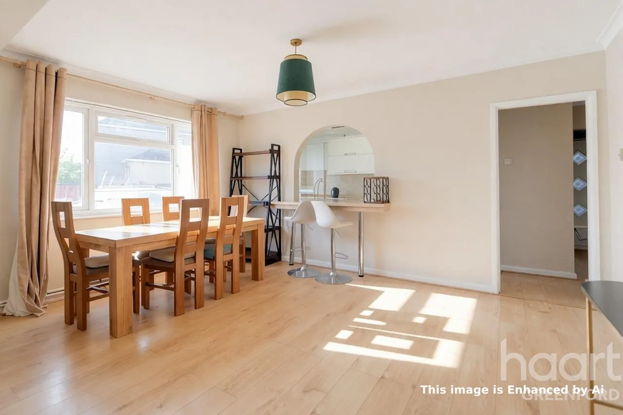 Portland Crescent, London, UB6, photo 7