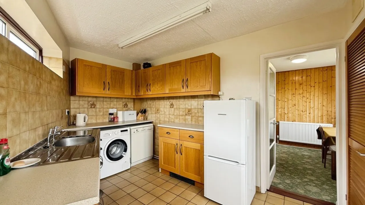 Damask Way, Warminster, photo 5