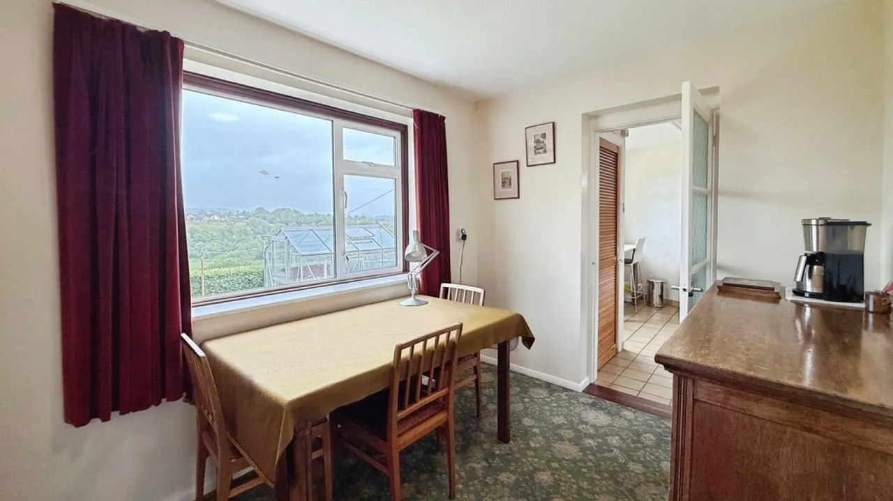 Damask Way, Warminster, photo 6