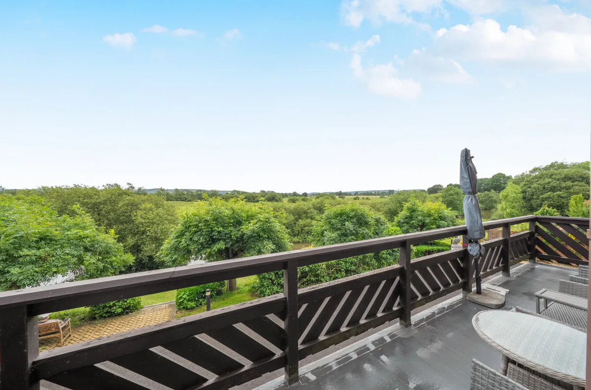 Pulborough, RH20 1RG, photo 14
