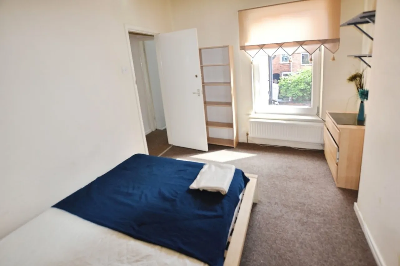 Warwick Street, Leicester, photo 7