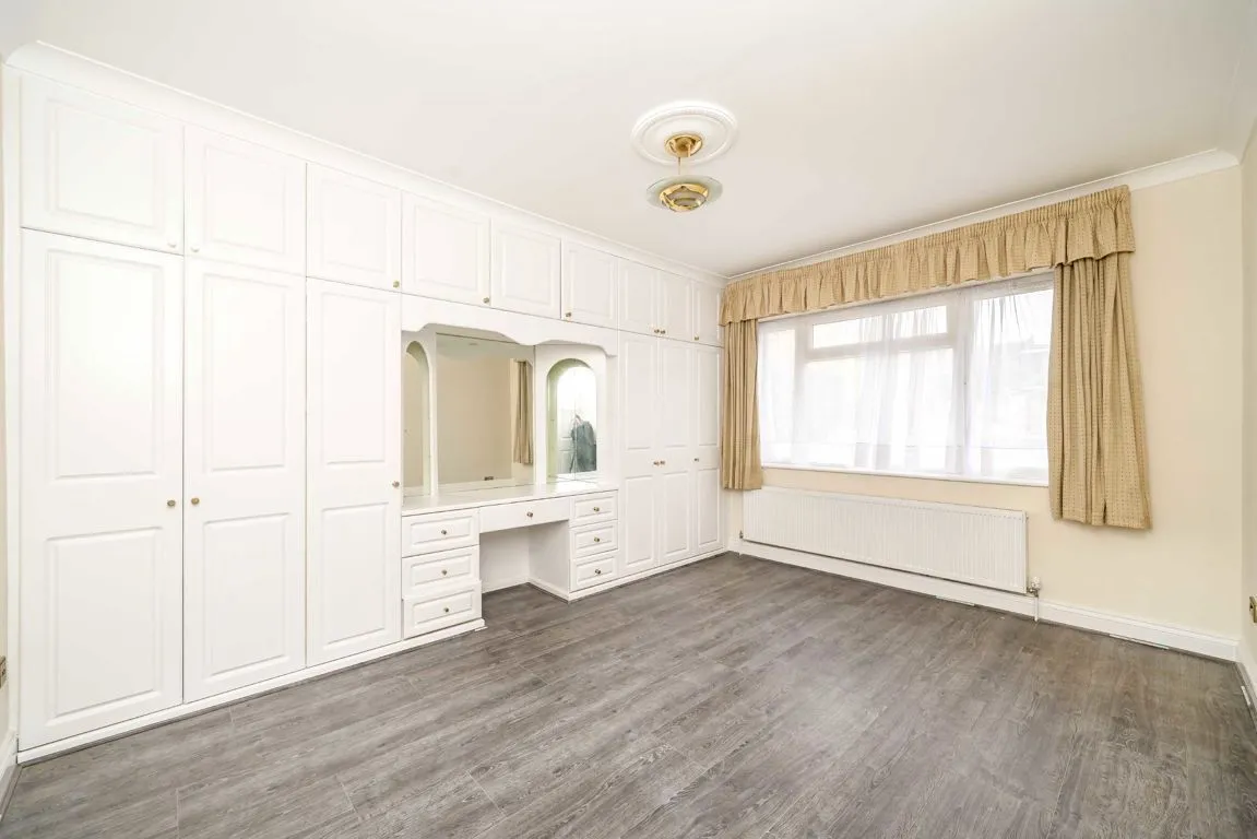 Vyner Road, W3, photo 6