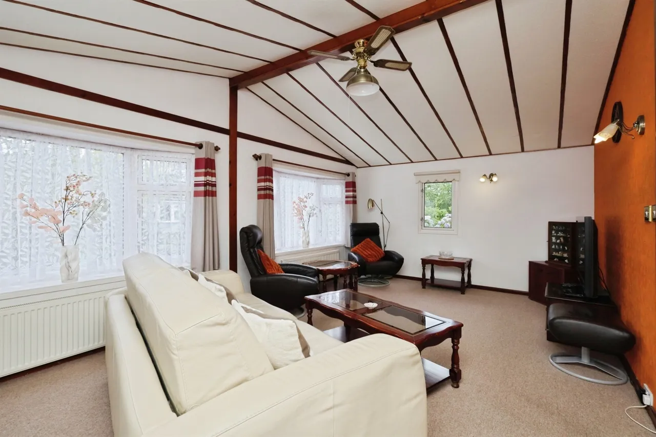 Deanland Wood Park, Golden Cross, BN27, photo 5
