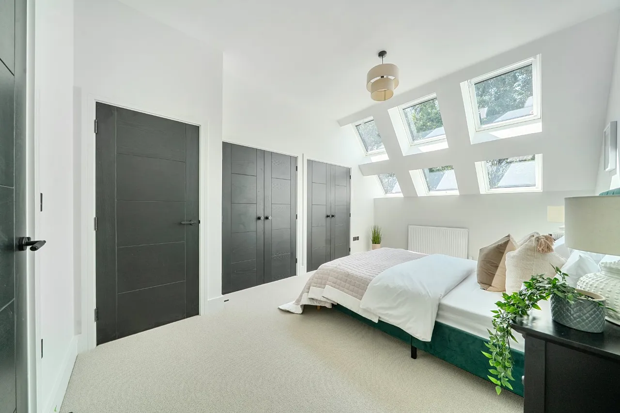 Knowle Lane, Horton Heath, SO50, photo 9