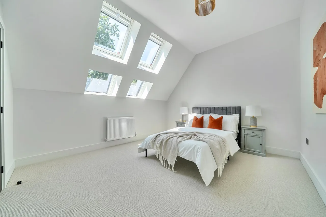 Knowle Lane, Horton Heath, SO50, photo 16
