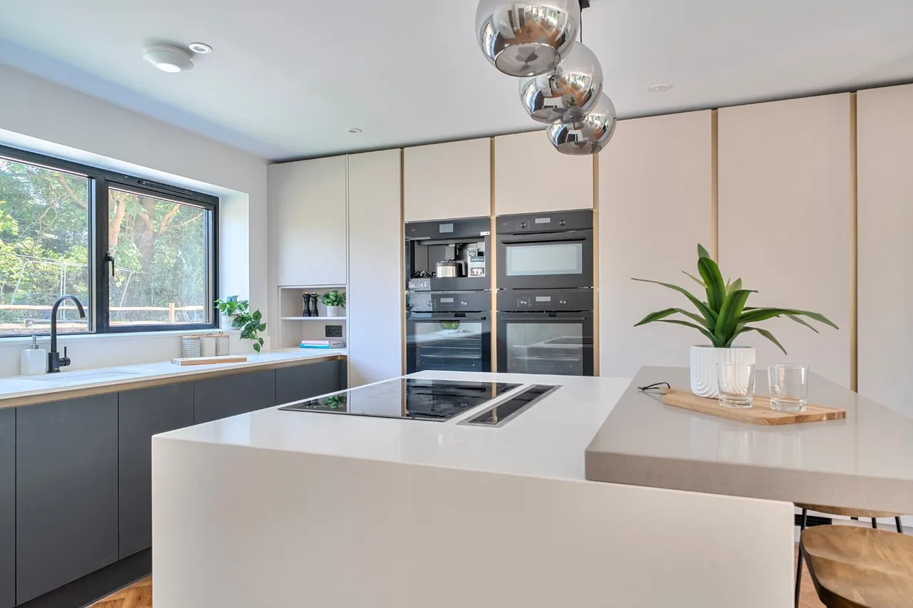 Knowle Lane, Horton Heath, SO50, photo 6