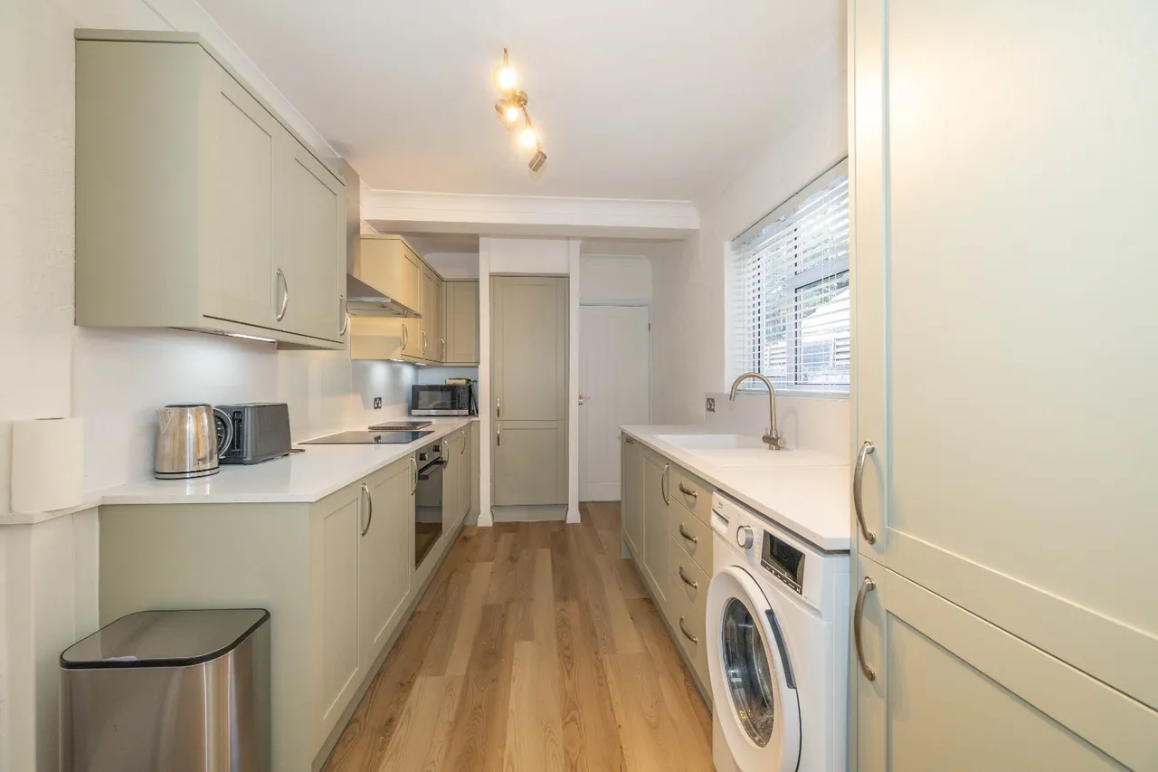 Chalkwell Road, Sittingbourne, ME10, photo 5