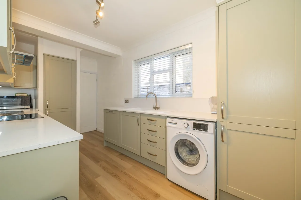 Chalkwell Road, Sittingbourne, ME10, photo 6