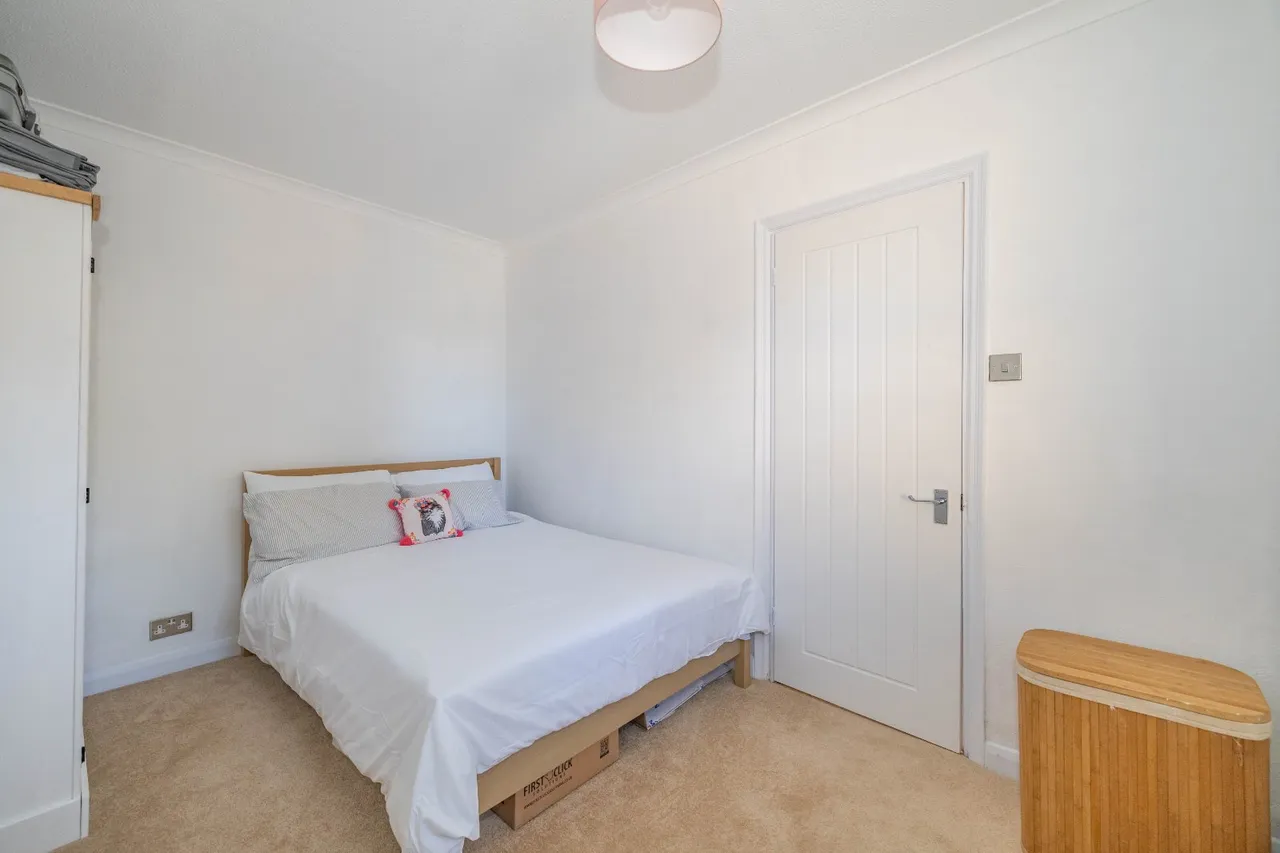 Chalkwell Road, Sittingbourne, ME10, photo 10