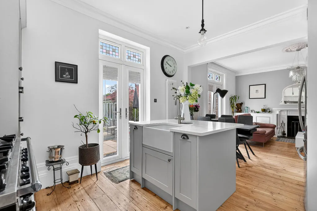 Dunboe Place, Shepperton TW17 9HH, photo 4