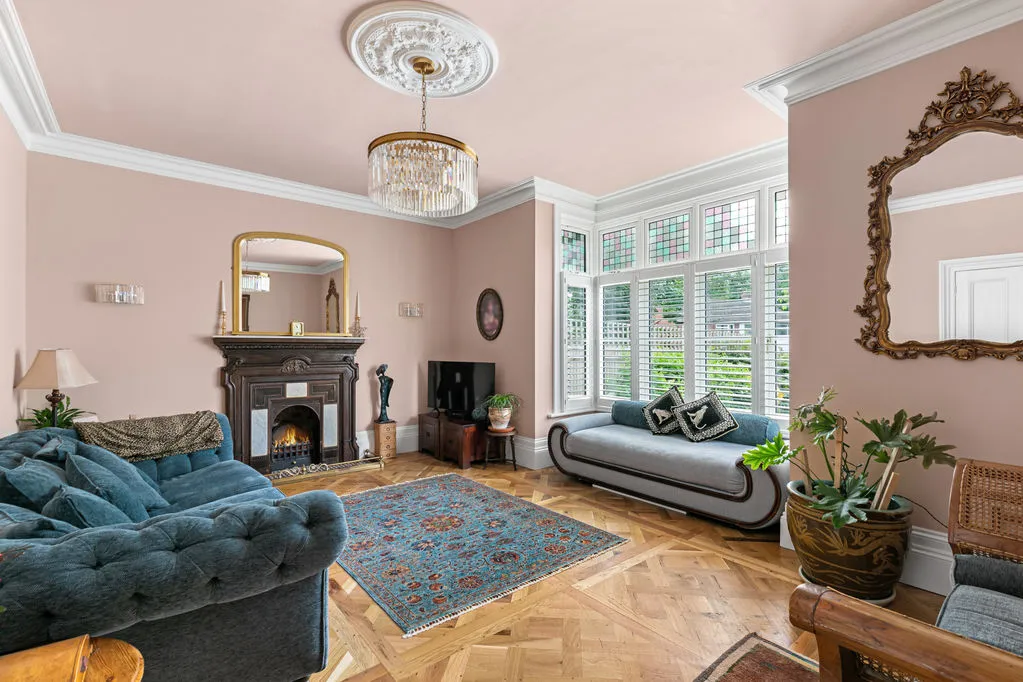 Dunboe Place, Shepperton TW17 9HH, photo 3