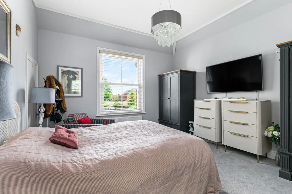 Dunboe Place, Shepperton TW17 9HH, photo 11