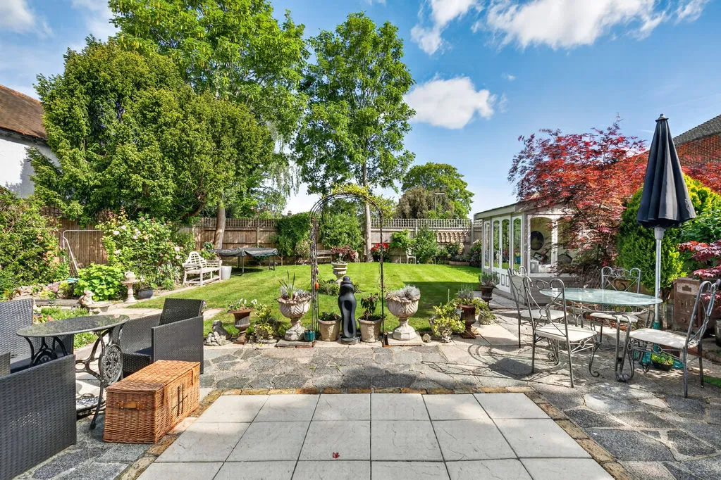 Dunboe Place, Shepperton TW17 9HH, photo 15
