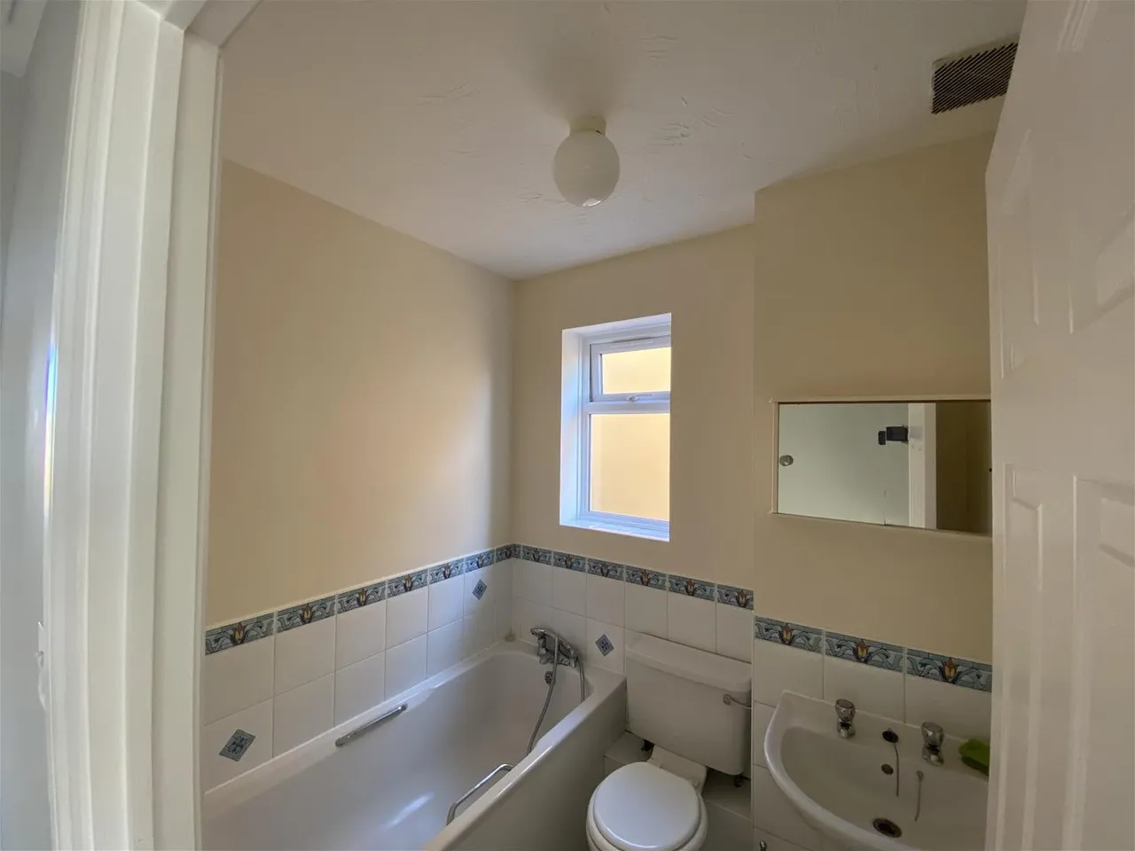 Farm Lane Hoddesdon, Hertfordshire EN11 0HD, photo 7