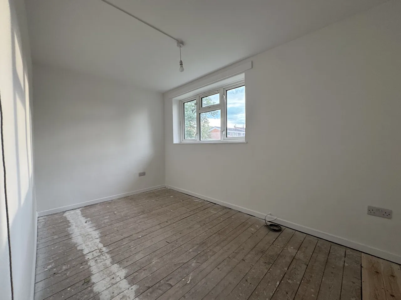 Devon Close, Macclesfield, SK10, photo 5