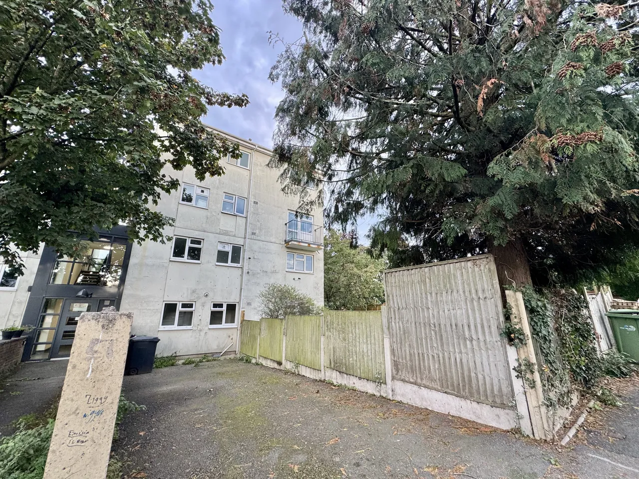 3 bed flat to rent, Devon Close, Macclesfield, SK10