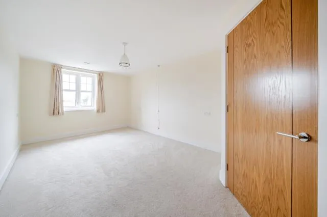 St. Lukes Road, Maidenhead, SL6, photo 8