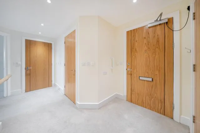 St. Lukes Road, Maidenhead, SL6, photo 10